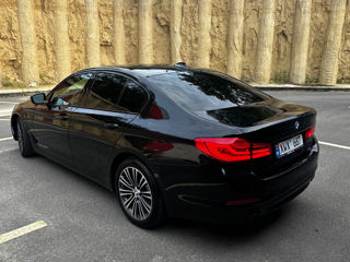 BMW 5 Series foto 4