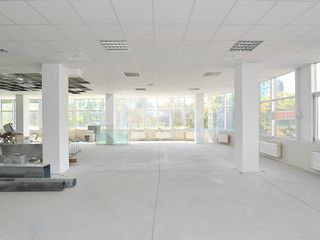 Sp. Comercial spre chirie, 470 mp, euroreparație, 5600 € ! foto 5