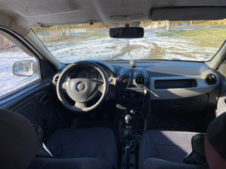 Dacia Logan foto 9