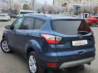 Ford Kuga foto 4