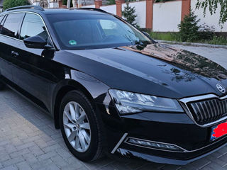 Skoda Superb foto 2