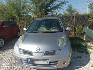 Nissan Micra foto 1