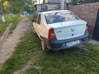 Dacia Logan foto 3