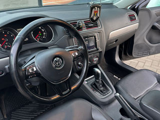 Volkswagen Jetta foto 7