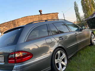 Mercedes E-Class foto 2