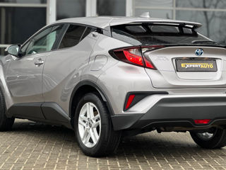 Toyota C-HR foto 8