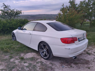 BMW 3 Series Coupe foto 3