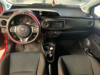 Toyota Yaris foto 11