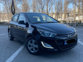 Hyundai i20 foto 2