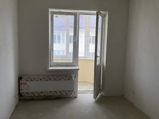 Apartament cu 2 camere, 67 m², Molodova, Bălți foto 4