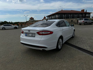 Ford Fusion foto 5