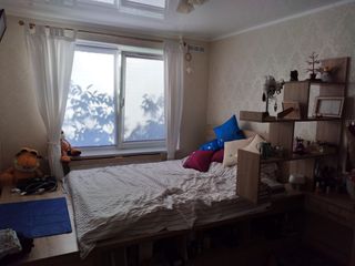 Ciocana, bd. Mircea cel Bătrîn. Apartament cu 3 camere, seria 143, incalzirea autonoma foto 4