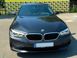 BMW 5 Series foto 4