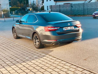 Skoda Superb фото 2