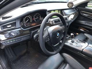 BMW 7 Series foto 7