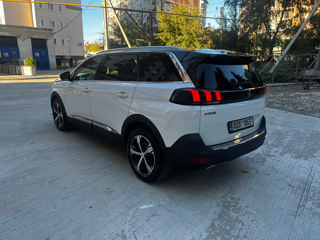 Peugeot 5008 foto 3