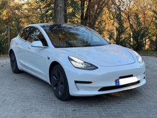 Tesla Model 3 foto 6