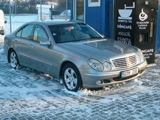 Mercedes E Class foto 1