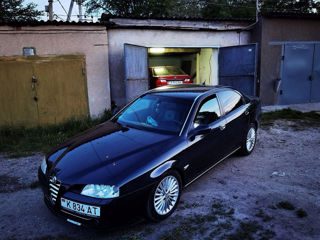 Alfa Romeo 166