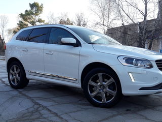 Volvo XC60 foto 2