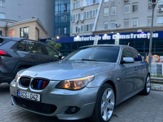 BMW 5 Series foto 1