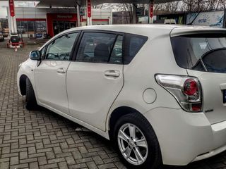 Toyota Verso foto 5