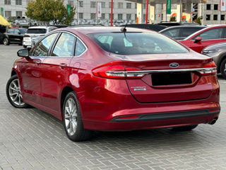 Ford Fusion foto 3