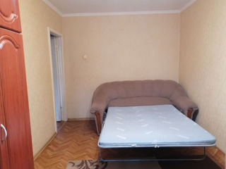 Apartament cu 2 camere, 45 m², Botanica, Chișinău foto 3