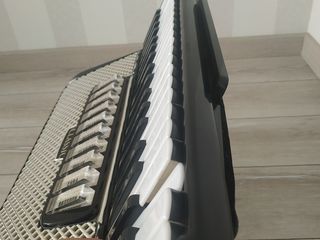 Vând acordeon italian 120 basi Titano foto 6
