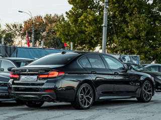 BMW 5 Series foto 2