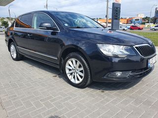 Skoda Superb foto 3