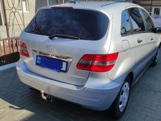 Mercedes B-Class foto 4