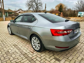 Skoda Superb foto 4