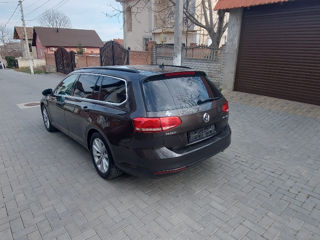 Volkswagen Passat foto 4