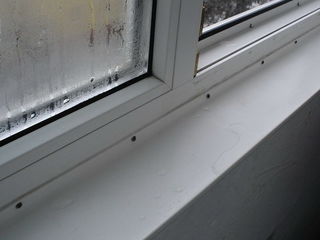 Curge apa pe geamuri, nu puteți scăpa de condensare? foto 3