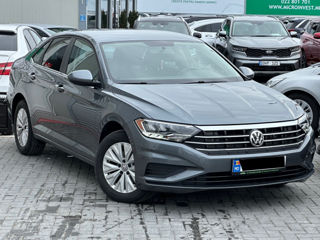 Volkswagen Jetta foto 4