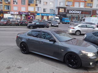 BMW 5 Series foto 5