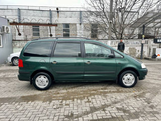 Volkswagen Sharan foto 5