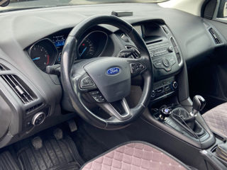 Ford Focus foto 8