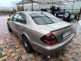 Mercedes E-Class foto 8