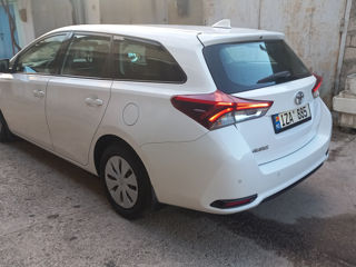 Toyota Auris foto 7