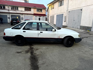 Ford Sierra foto 3