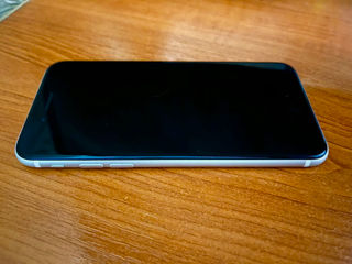 iPhone SE (2020) 64GB. Обменяю на смартфон на Андроиде . foto 4
