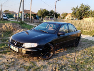 Opel Omega foto 4