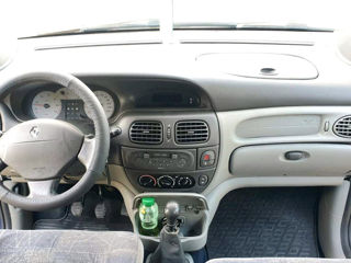 Renault Scenic foto 2