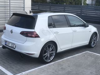 Volkswagen Golf foto 2