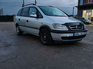 Opel Zafira foto 4