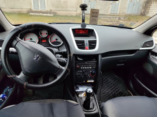 Peugeot 207 foto 5