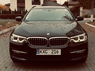 BMW 5 Series Touring foto 2