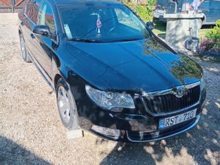 Skoda Superb foto 2